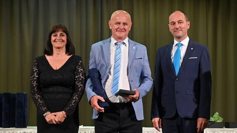 Elismerésben részesítették a rendíthetetlen oroszlányi vízügyész szakembert.
