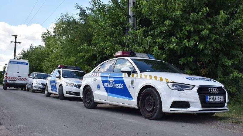 Senki sem tudja pontosan, mi történt az újszászi fiúval, és a rejtély csak fokozza az izgalmat a környezetében.