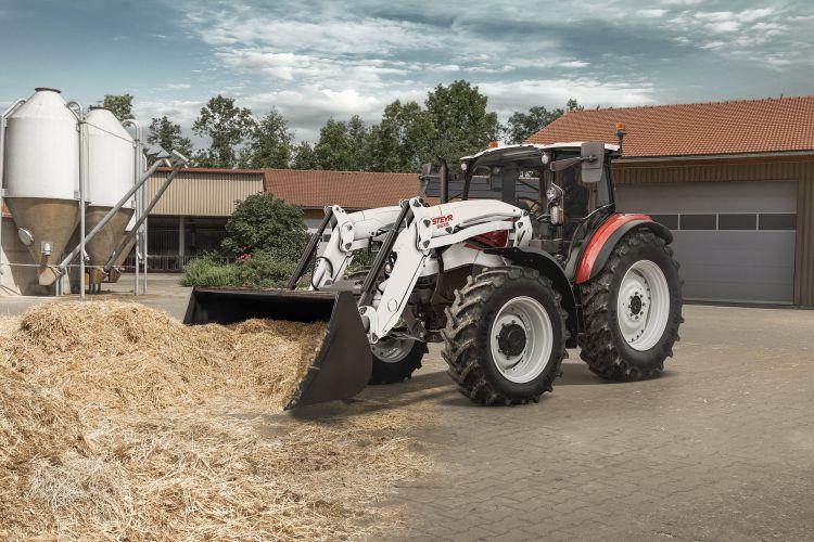 A STEYR® Plus traktorok mostantól kétféle váltóválasztékkal érhetők el, így minden gazdálkodó megtalálhatja a számára legmegfelelőbb megoldást! - GÉPmax
