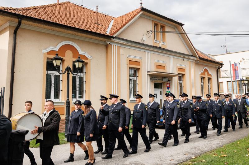 A Tallósi Önkéntes Tűzoltószervezet 140. születésnapját ünnepelte, méltó módon megemlékezve a hosszú és tiszteletre méltó múltról. Az esemény során a közösség tagjai és a vendégek együtt idézték fel a szervezet eddigi tevékenységeit, sikereit és a tűzoltó