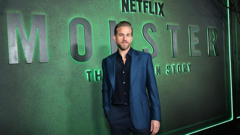 Charlie Hunnam: Ed Gein – a szörnyeteg vagy a filmrendezők vászonra vitt rémálma?

Ed Gein, a hírhedt amerikai sorozatgyilkos és testfeldolgozó, régóta foglalkoztatja a filmeseket, akik a sötét és zavaros pszichéjét próbálják megérteni és bemutatni. Charl